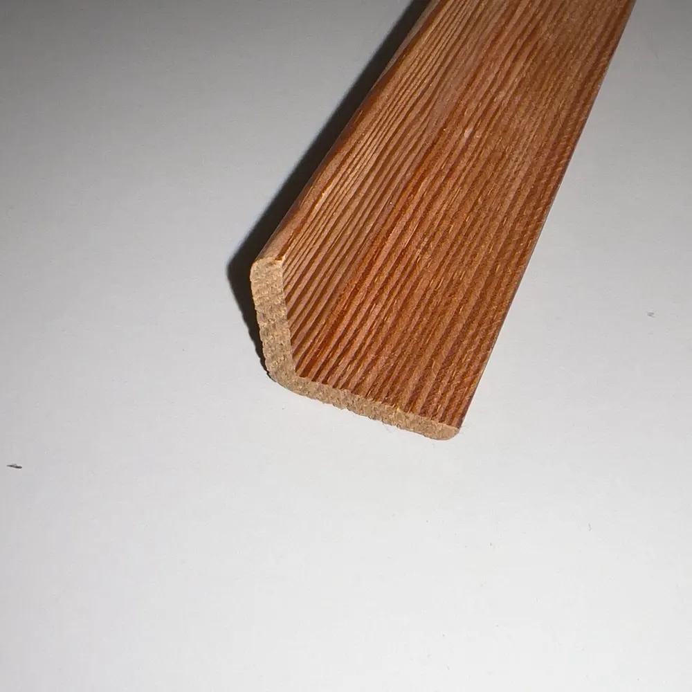 Holzleiste (mit Winkel)